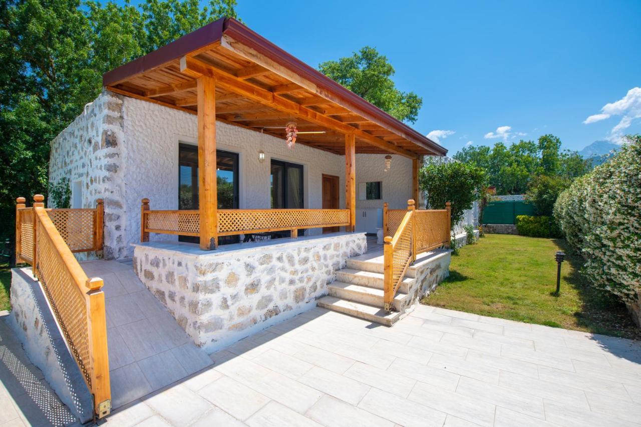 Eroğlu Villa
